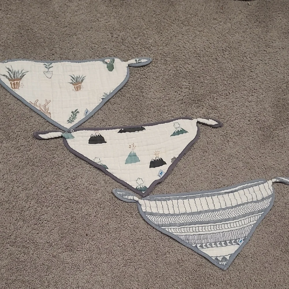 Little Unicorn Set Of 3 Bandana Bibs